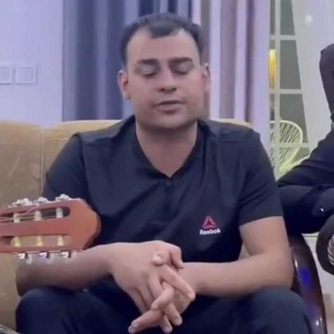 آهنگ جدید روح الله کرمی آخه دی تکرارو نیو عشقد بچو ولد بکی